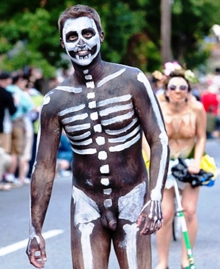 natureandnudity:  Great paint job! Nature & Nudity…as it should be. Go bare, share & visit the archives.  
