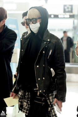 fyjjong:  gimpo airport - 141022april dream