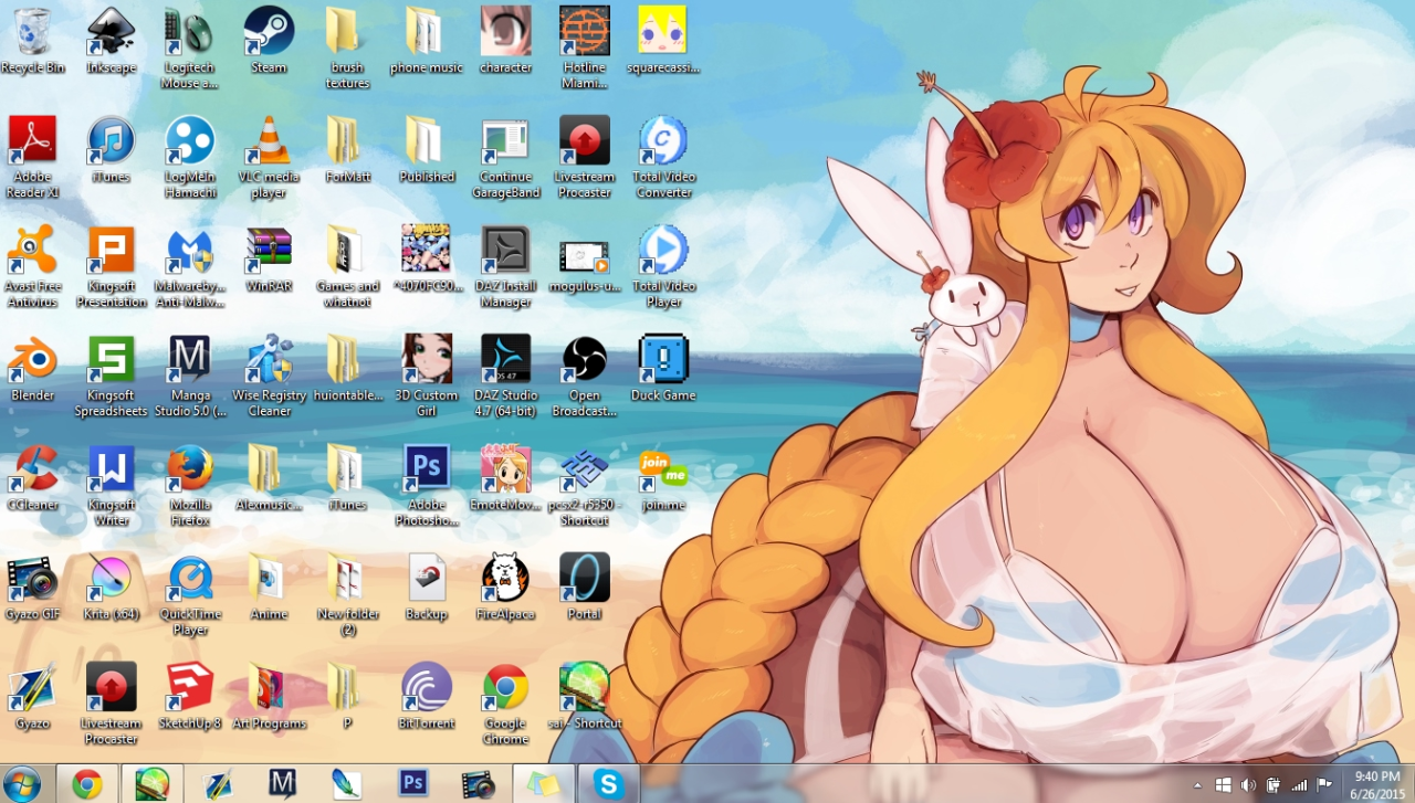 theycallhimcakemod:  I got tagged for dis desktop thing. Still got Ting’s wallpaper