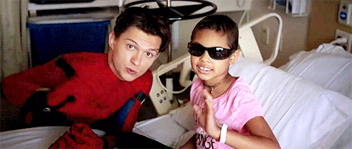 bllackpanther:Tom Holland visits Kids at Children’s Hospital in Los Angeles
