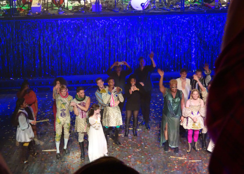 bluepeets: Head Over Heels: closing night on Broadway, Jan. 6, 2018 (photo cred: me, @bluepeets)