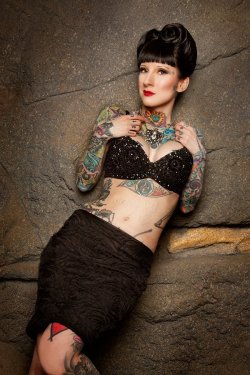 Jamiemayhem:  Model: Jamie Mayhem Photo: Ama Lea Muah: Cherry Dame