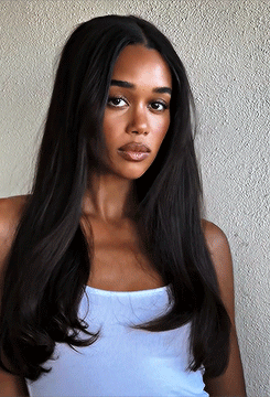 LAURA HARRIER Via Instagram