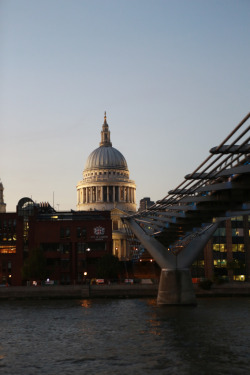 breathtakingdestinations:  St. Pauls Cathedral