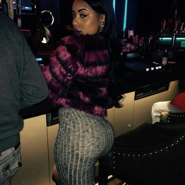 jackbnible: “Real or fake? @_uniqueb21_ (I’m questioning this one myself.. sticks