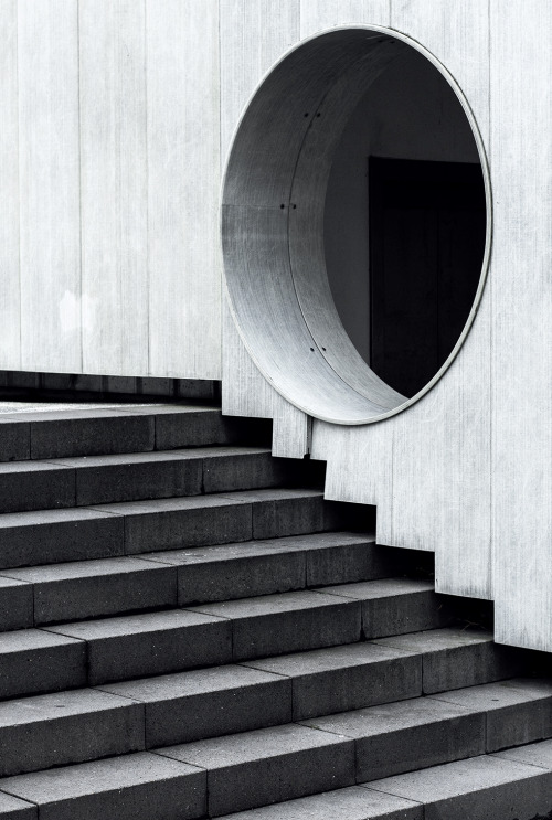 hustlxr:  Luxury Clean Blog http://hustlxr.tumblr.com/ 