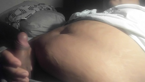chublover86: bigmanincommand: extra pics from this morning I want to sit on it
