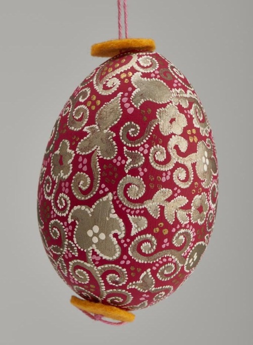 Èva Witz, Hand-painted Easter Eggs, 1979-2003. Hungary. Via Museum of Applied Arts, Budapest