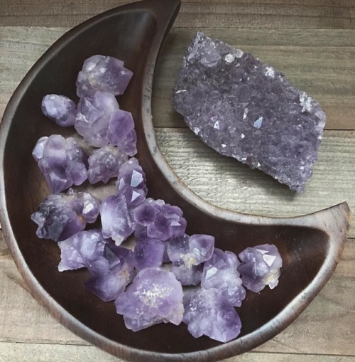 dragoncrystals:✨ Just received this lot of amethyst and I’m in love ✨