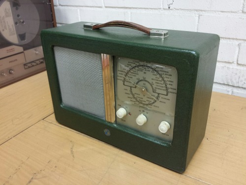 Stern &amp; Stern B 419 Tube Radio, 1948