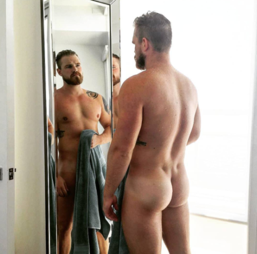 yummyhairydudes:  YUM! Not hairy but HOT w/a great beard!  For MORE HOT HAIRY guys-Check out my OTHER Tumblr page:http://www.hairyonholiday.tumblr.com 