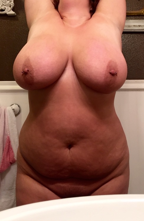 gsaddiction:  My tribute to acurvygirlinpink. She’s beautiful confident, body positive and all around smoking hot. Now go follow her acurvygirlinpink acurvygirlinpink acurvygirlinpink