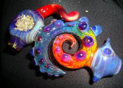 Lo-Key-Glass:  Stonersiren:  The-Little-Plurmaid:  Stonersiren:  First Bowl Is Some