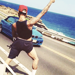 shawtyykillinem:  Id pull over in 1.5 seconds 