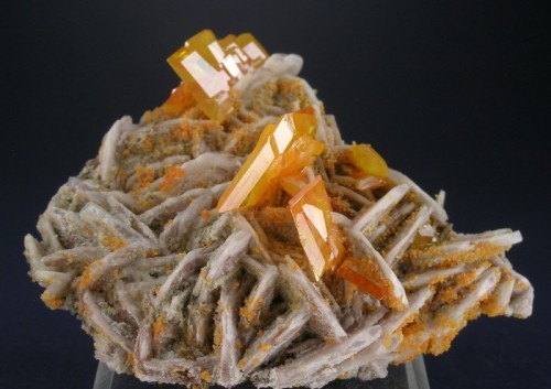 Wulfenite on Barite - Arizona