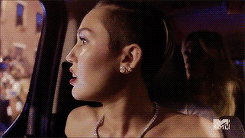 satanicswift:  me arriving to school  