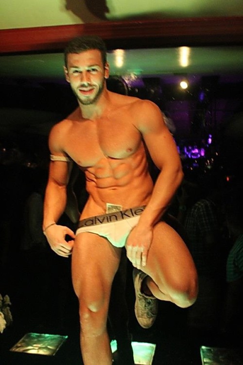 malestrippersunlimited:  [via Male Strippers Unlimited.com]