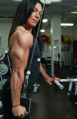 zimbo4444:  ..Kim Birtch..Big Muscle Beauty..  💪👩👍 💖💖💖 