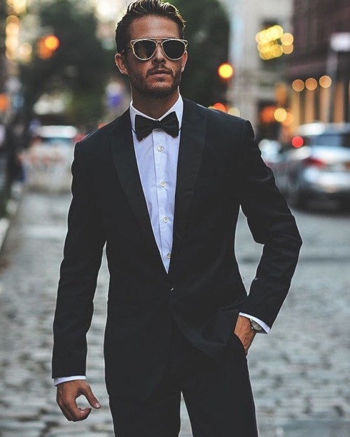 Gentleman style ____________________ #gentlemanstyle #gentleman #man #outfit #suit #tailored https:/