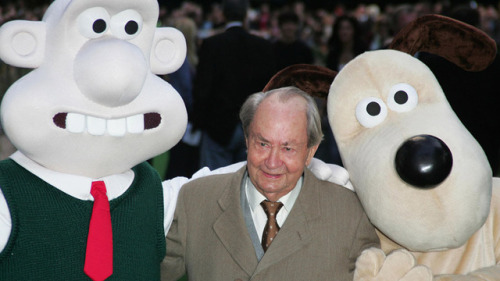 moontouched-moogle: ridiculouscake:  channelfrederator: Peter Sallis, the voice of Wallace from Wall
