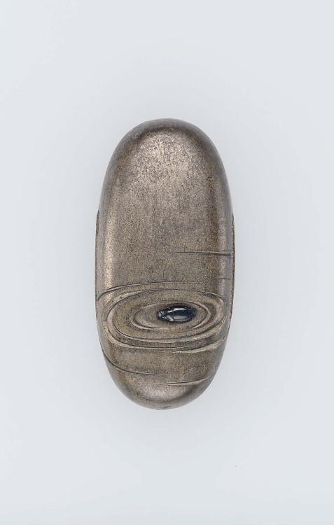 Kashira with design of waterboatman (amenbo) and ripplesJapaneseEdo periodearly to mid-19th century
