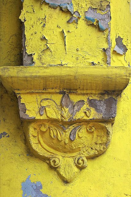 ollebosse:Little India - Yellow DetailsPhoto by campong_boy