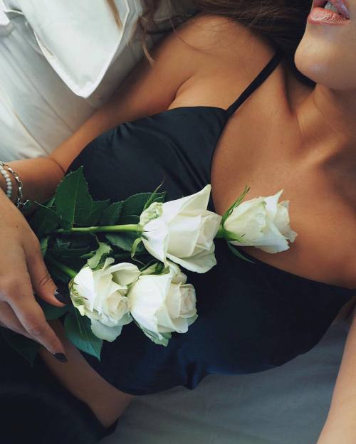 belle-rebel-x:  I just bought like 5 dresses lolllllllllll. All on sale an soooo gorg! Find yours here!