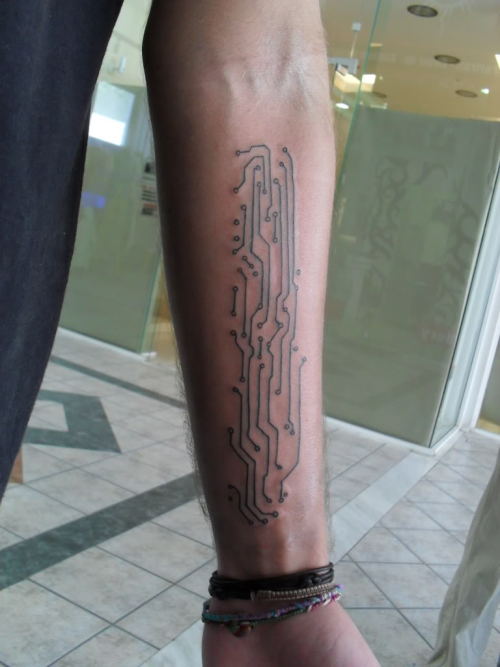 pizzopaps:alittlepieceofuniverse:Futuristic, cyber and circuit tattoos IItwo of them are the same be