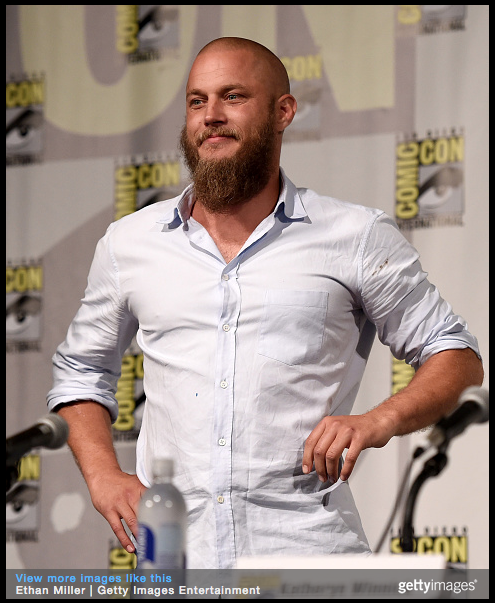 travisfimmelunofficial:  Travis Fimmel at the 2015 Vikings SDCC (photo’s by Getty images)