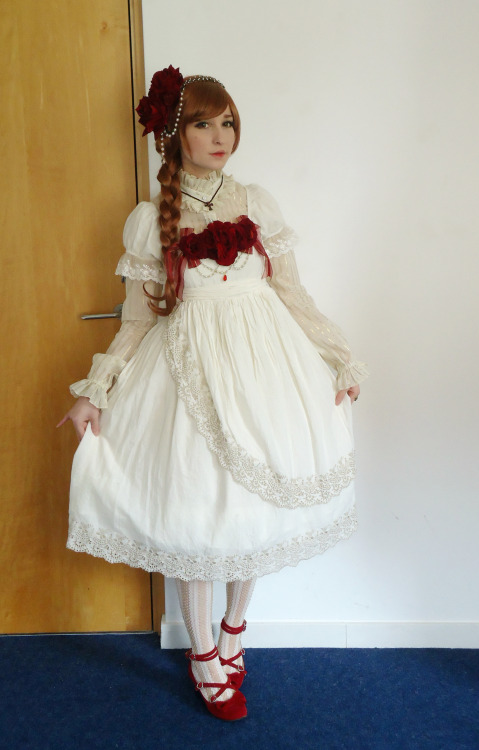 huberschwinkel: In trying to make Romanticism look less like a wedding dress, I somehow ended up usi