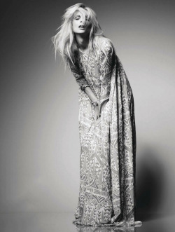 an-andrej-pejic-blog:  Shot by Moo King for