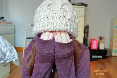 jenna-canon:Been wearing tons of hats and beanies lately cause it’s getting pretty cold here in Jers