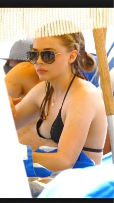 hotcelebspot:  Chloe Moretz  