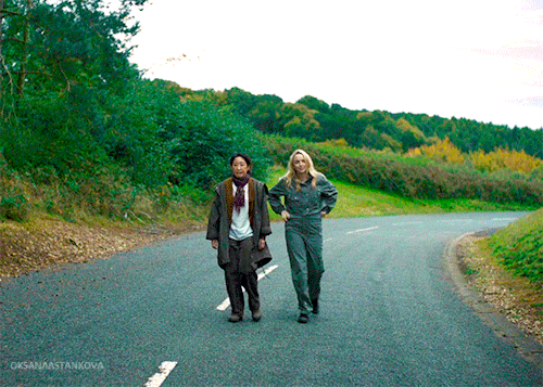 Two Years Ago Jodie Comer And Sandra Oh Gave Us The Best Onscreen Kiss Of All Time. - April 10, 2022.