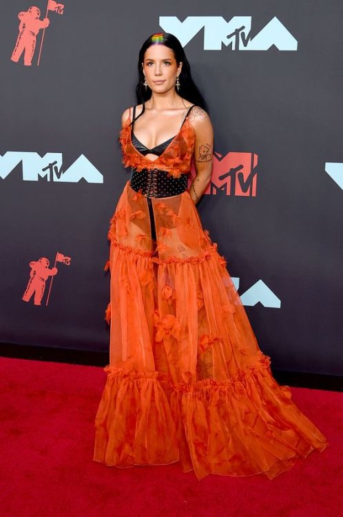 Halsey in Dundas Couture at the 2019 MTV VMAs on August 26, 2019.