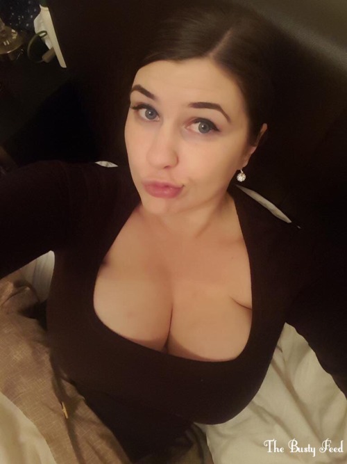 the-busty-feed:  @the-busty-feed | by Jennica adult photos