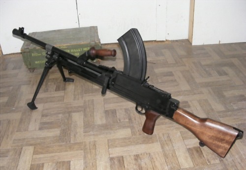 thingschangethingstaythesame:  Bren Gun rebuild
