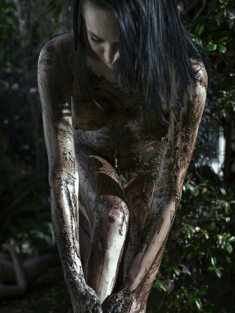 femalefantasies:  clubalektrablue:  Dirty Birds. By: @changpictures  Alektra Blue