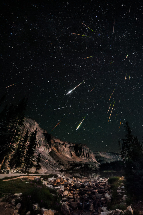 space-wallpapers: Snowy Range Perseids (phone)Click the image to download the correct size for your 