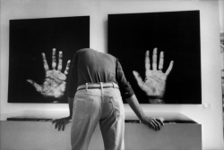 poetryconcrete:Martine Franck with his work,