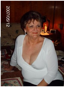 Meet sexy older women Sara -  from the United States . ” Whether you rich or poor, I hope