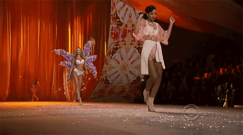 jeankd:  texasenchantment:  THAT SOUND YOU JUST HEARD WAS THE SOUND OF LIKE 10 MILLION