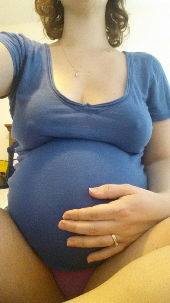 nerdynympho87:  Who’s ready to make me cum today? Support your favorite preggo