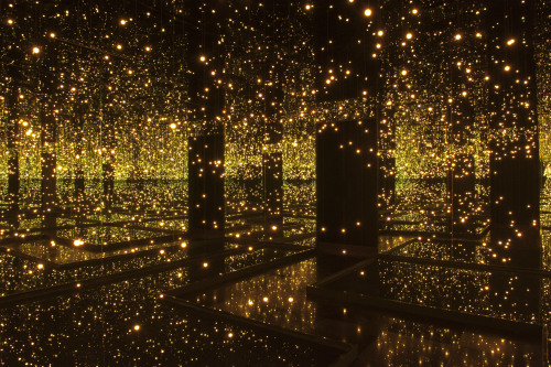 dappledwithshadow:Yayoi KusamaInfinity Mirrored Rooms