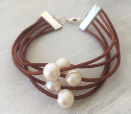 Multistrand freshwater pearl bracelet
