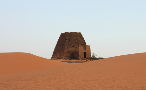 nevver: The Forgotten Pyramids of Meroë