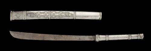 art-of-swords:Dha SwordDated: 19th centuryCulture: BurmeseMedium: steel, wood, silverMeasurements: o