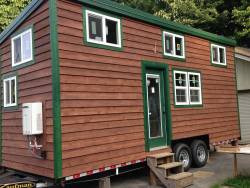 dreamhousetogo:The Fort Austin by Brevard Tiny House Company I’d totally live in this