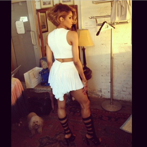 This skirt and these shoes @ciara #fashion #style #stylish #love #ciara #2frochicks #cute #photoofth