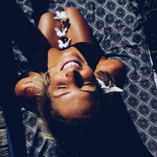 http://streetgrl.tumblr.com/post/157880949077